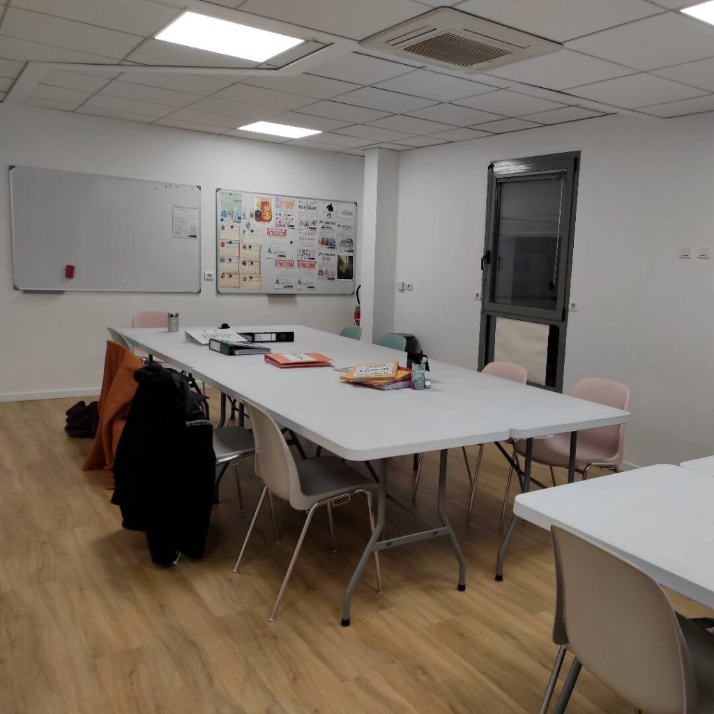 salle des cours de dessin à Orvault et Nantes de l'atelier Adya