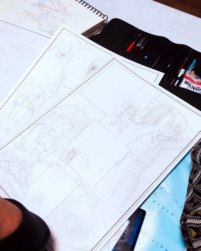 Planche de BD manga au crayon graphite réalisée par une élève adulte. Atelier de dessin spécialisé accessible directement via le tramway Ligne 2 à Nantes.
